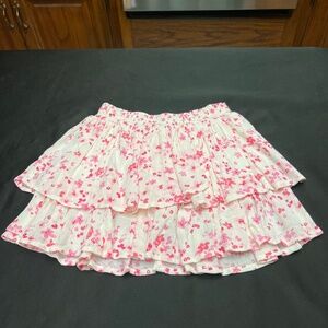 Like New Cream and Pink Floral Design Girls Tiered Skort.  Sz. 5.